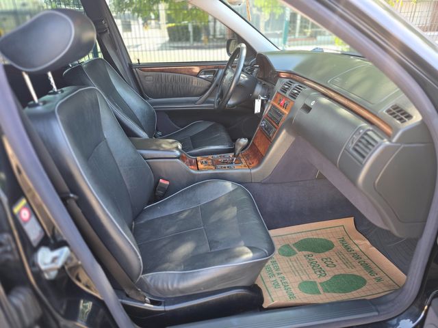 2000 Mercedes-Benz E-Class E 320 4MATIC | Reseda, CA | Angeles Auto Alliance