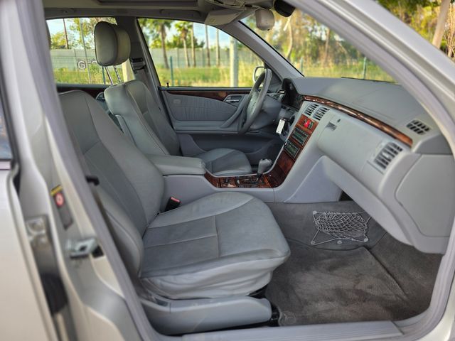 2000 Mercedes-Benz E-Class E 320