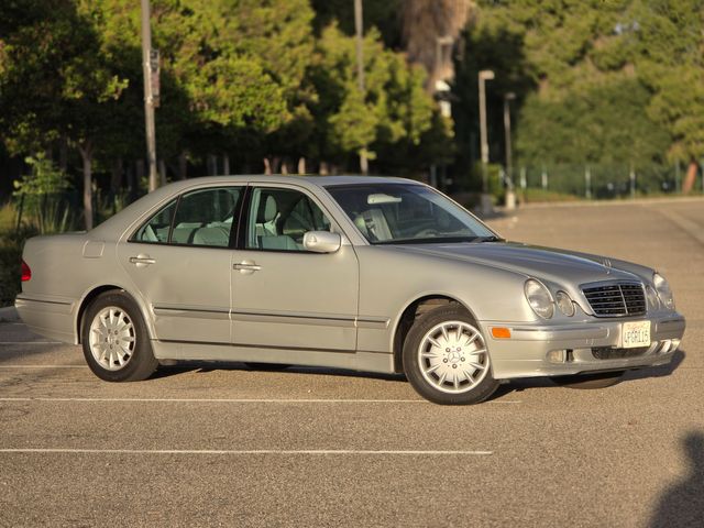2000 Mercedes-Benz E-Class E 320 2000 Mercedes-Benz E-Class E 320