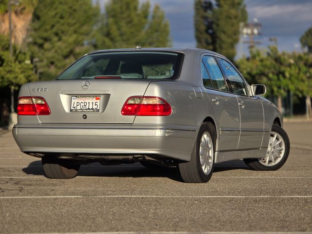 2000 Mercedes-Benz E-Class E 320