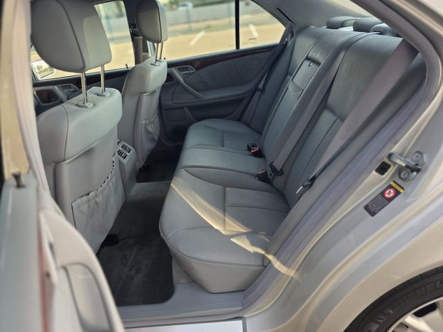 2000 Mercedes-Benz E-Class E 320