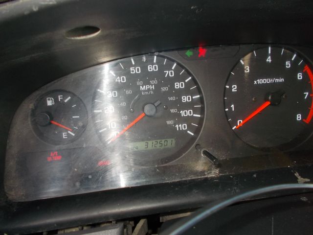 2000 Nissan Frontier SE