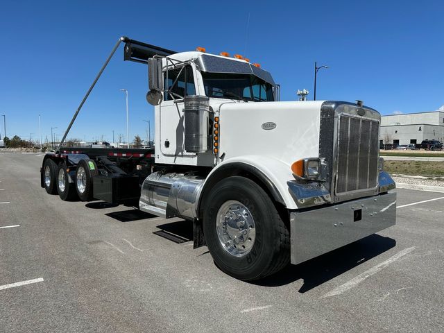 2000 Peterbilt 357 Factory Roll Off 