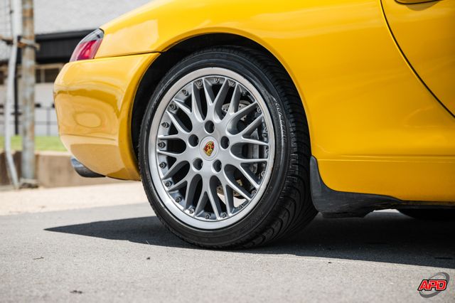 2000 Porsche 911 Carrera 4 2000 Porsche 911 Carrera 4