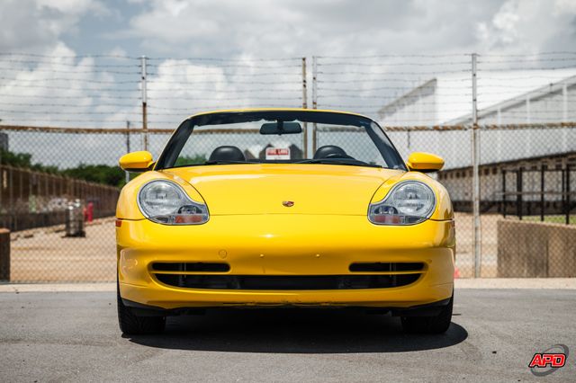 2000 Porsche 911 Carrera 4 2000 Porsche 911 Carrera 4