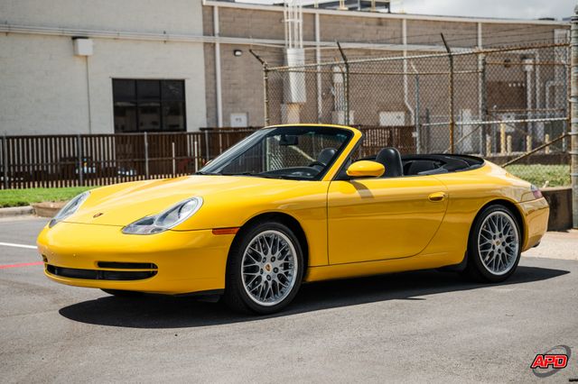 2000 Porsche 911 Carrera 4 2000 Porsche 911 Carrera 4