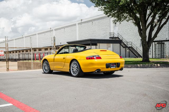 2000 Porsche 911 Carrera 4 2000 Porsche 911 Carrera 4