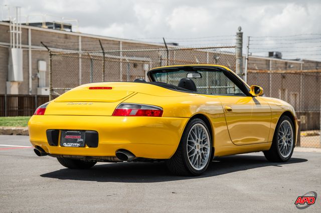 2000 Porsche 911 Carrera 4 2000 Porsche 911 Carrera 4