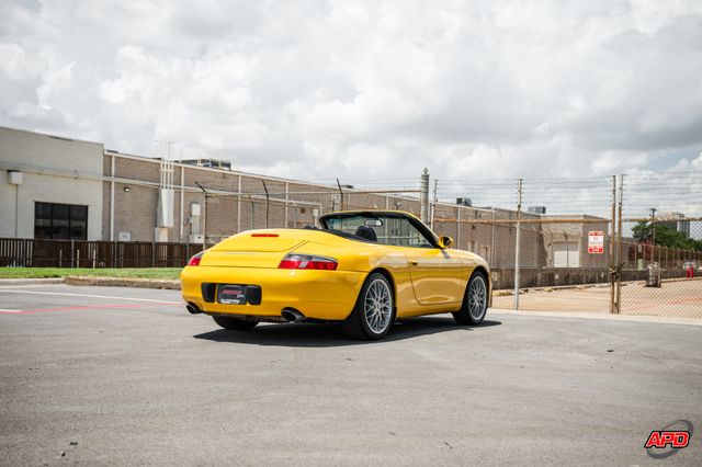 2000 Porsche 911 Carrera 4 2000 Porsche 911 Carrera 4