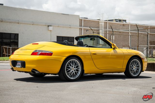 2000 Porsche 911 Carrera 4 2000 Porsche 911 Carrera 4