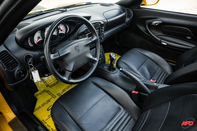 2000 Porsche 911 Carrera 4 2000 Porsche 911 Carrera 4