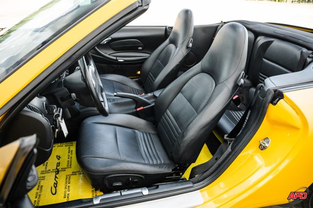 2000 Porsche 911 Carrera 4 2000 Porsche 911 Carrera 4