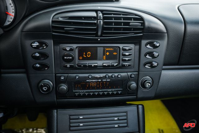 2000 Porsche 911 Carrera 4 2000 Porsche 911 Carrera 4