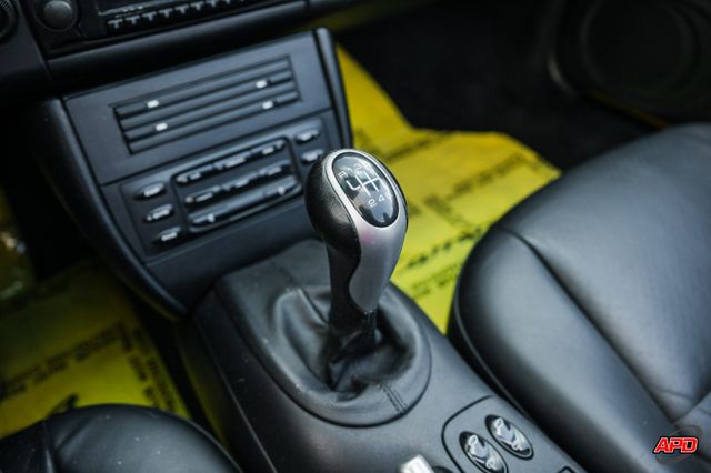 2000 Porsche 911 Carrera 4 2000 Porsche 911 Carrera 4