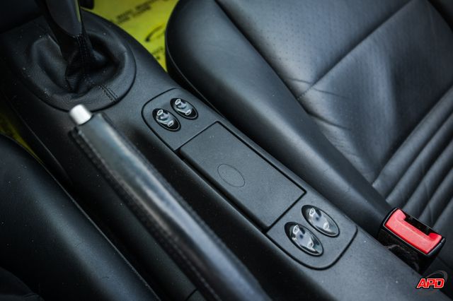 2000 Porsche 911 Carrera 4 2000 Porsche 911 Carrera 4