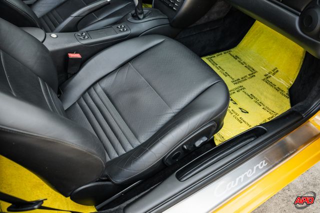 2000 Porsche 911 Carrera 4 2000 Porsche 911 Carrera 4
