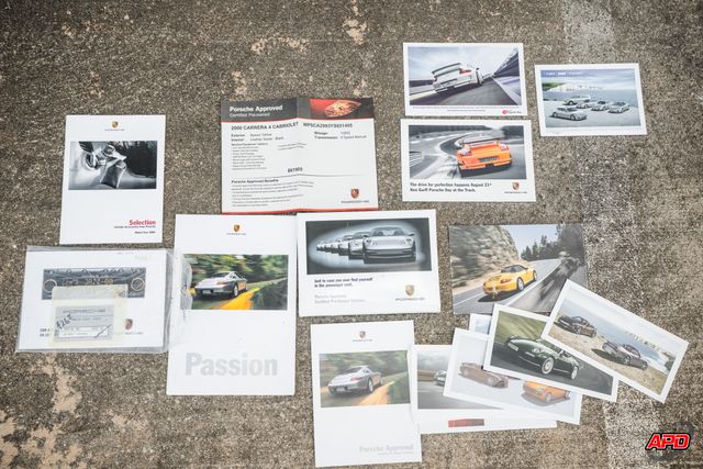 2000 Porsche 911 Carrera 4 2000 Porsche 911 Carrera 4