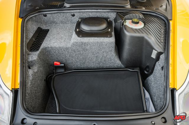 2000 Porsche 911 Carrera 4 2000 Porsche 911 Carrera 4