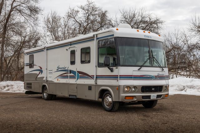 2000 Winnebago Itasca 35U 