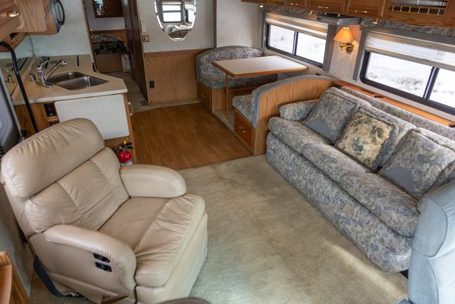 2000 Winnebago Itasca 35U 2000 Winnebago Itasca 35U