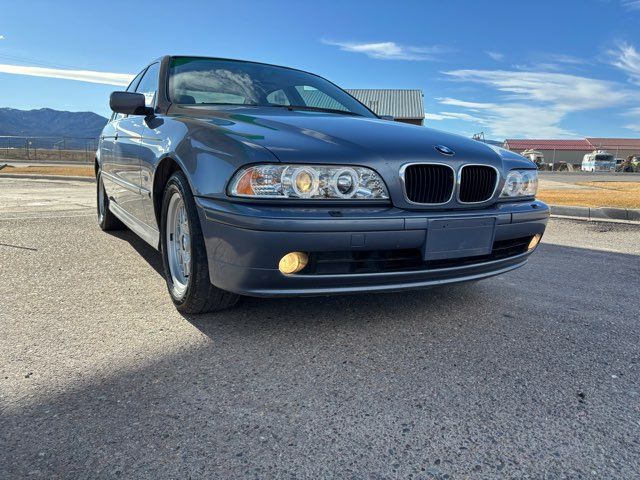 2001 BMW 5 Series 525i