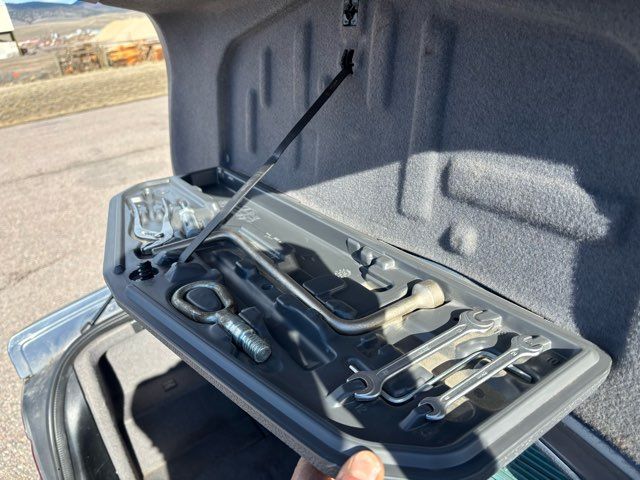 2001 BMW 5 Series 525i