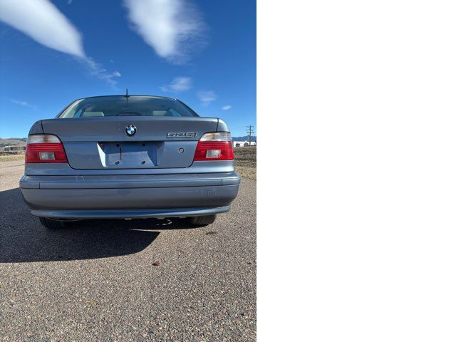 2001 BMW 5 Series 525i