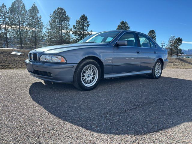 2001 BMW 5 Series 525i