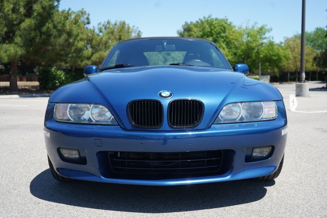 2001 BMW Z3 3.0i Roadster | Fresno, CA | 2K MOTORS 2001 BMW Z3 3.0i Roadster | Fresno, CA | 2K MOTORS