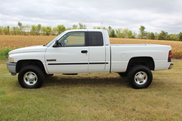 2001 Dodge Ram 2500 4x4 Diesel | Roscoe, IL | Autoland Outlets 2001 Dodge Ram 2500 4x4 Diesel | Roscoe, IL | Autoland Outlets