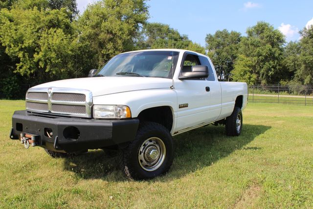 2001 Dodge Ram 2500 4x4 Diesel manual ST | Roscoe, IL | Autoland Outlets 2001 Dodge Ram 2500 4x4 Diesel manual ST | Roscoe, IL | Autoland Outlets
