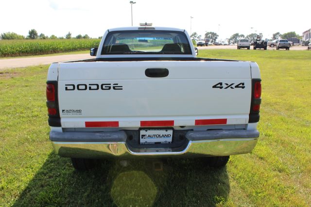 2001 Dodge Ram 2500 4x4 Diesel manual ST | Roscoe, IL | Autoland Outlets 2001 Dodge Ram 2500 4x4 Diesel manual ST | Roscoe, IL | Autoland Outlets