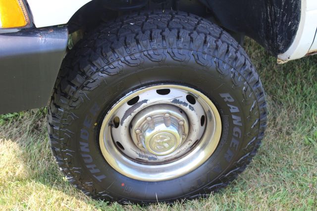 2001 Dodge Ram 2500 4x4 Diesel manual ST | Roscoe, IL | Autoland Outlets 2001 Dodge Ram 2500 4x4 Diesel manual ST | Roscoe, IL | Autoland Outlets