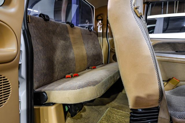 2001 Dodge Ram 3500 SLT 5.9L 24V Cummins AUTO SOUTHERN RUST FREE | Dallas, TX | East Dallas Diesel 2001 Dodge Ram 3500 SLT 5.9L 24V Cummins AUTO SOUTHERN RUST FREE | Dallas, TX | East Dallas Diesel