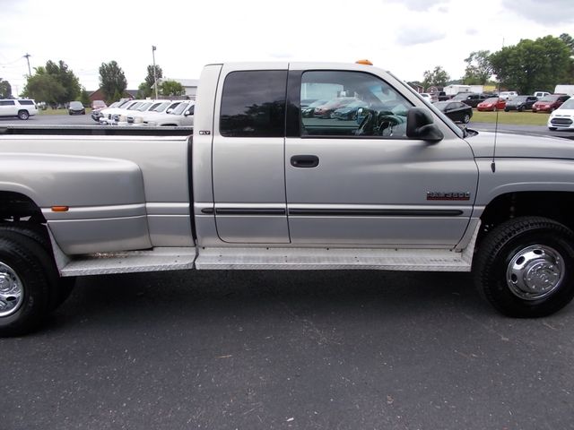 2001 Dodge Ram 3500 SLT