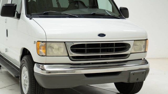 2001 Ford E-Series E 350 SD XLT 3dr Extended Passenger Van | Houston, TX | Houston Auto Credit 2001 Ford E-Series E 350 SD XLT 3dr Extended Passenger Van | Houston, TX | Houston Auto Credit