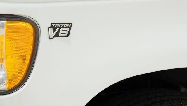 2001 Ford E-Series E 350 SD XLT 3dr Extended Passenger Van | Houston, TX | Houston Auto Credit 2001 Ford E-Series E 350 SD XLT 3dr Extended Passenger Van | Houston, TX | Houston Auto Credit