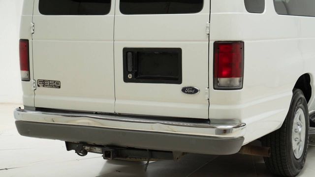 2001 Ford E-Series E 350 SD XLT 3dr Extended Passenger Van | Houston, TX | Houston Auto Credit 2001 Ford E-Series E 350 SD XLT 3dr Extended Passenger Van | Houston, TX | Houston Auto Credit