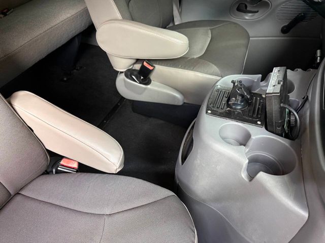 2001 Ford E-Series E 350 SD XLT 3dr Extended Passenger Van | Houston, TX | Houston Auto Credit