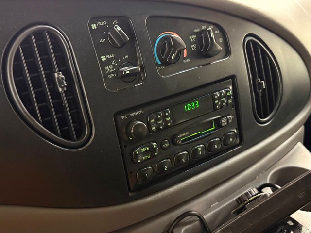 2001 Ford E-Series E 350 SD XLT 3dr Extended Passenger Van | Houston, TX | Houston Auto Credit 2001 Ford E-Series E 350 SD XLT 3dr Extended Passenger Van | Houston, TX | Houston Auto Credit