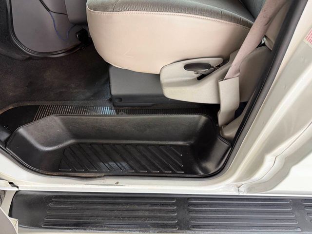 2001 Ford E-Series E 350 SD XLT 3dr Extended Passenger Van | Houston, TX | Houston Auto Credit 2001 Ford E-Series E 350 SD XLT 3dr Extended Passenger Van | Houston, TX | Houston Auto Credit