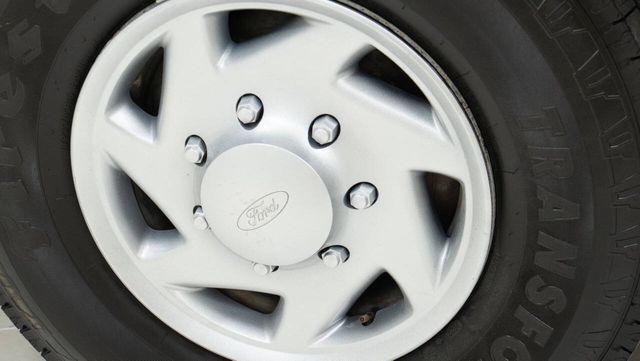 2001 Ford E-Series E 350 SD XLT 3dr Extended Passenger Van | Houston, TX | Houston Auto Credit 2001 Ford E-Series E 350 SD XLT 3dr Extended Passenger Van | Houston, TX | Houston Auto Credit