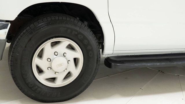 2001 Ford E-Series E 350 SD XLT 3dr Extended Passenger Van | Houston, TX | Houston Auto Credit