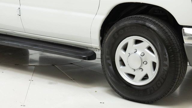 2001 Ford E-Series E 350 SD XLT 3dr Extended Passenger Van | Houston, TX | Houston Auto Credit