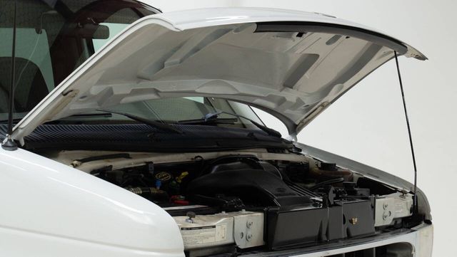 2001 Ford E-Series E 350 SD XLT 3dr Extended Passenger Van | Houston, TX | Houston Auto Credit