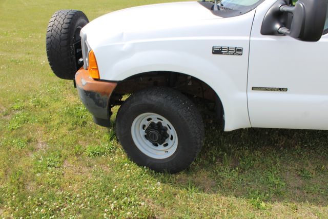 2001 Ford F-350 Diesel 4x4 Manual Utility  | Roscoe, IL | Autoland Outlets