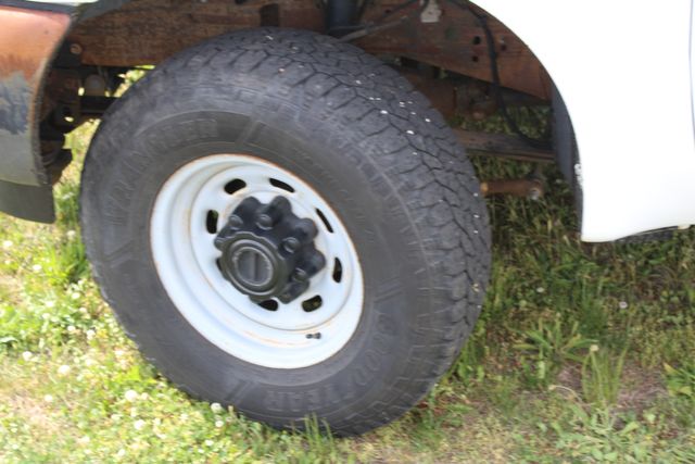 2001 Ford F-350 Diesel 4x4 Manual Utility  | Roscoe, IL | Autoland Outlets