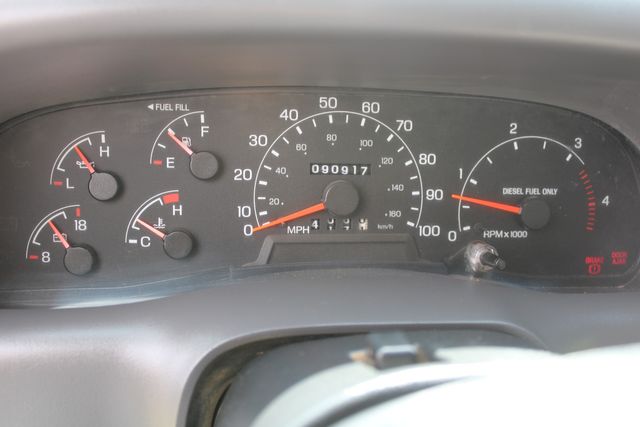 2001 Ford F-350 Diesel 4x4 Manual Utility  | Roscoe, IL | Autoland Outlets