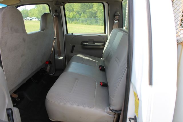 2001 Ford F-350 Diesel 4x4 Manual Utility  | Roscoe, IL | Autoland Outlets