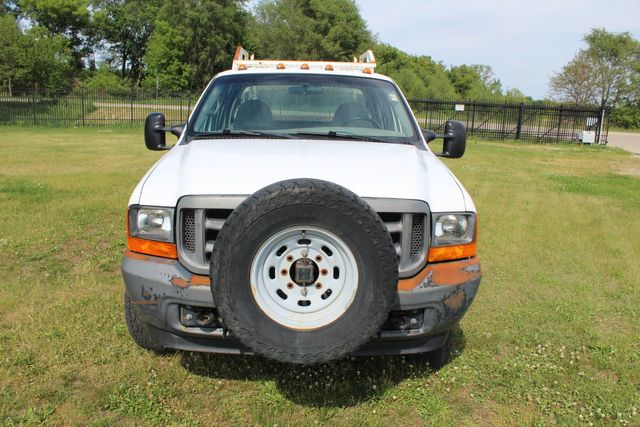 2001 Ford F-350 Diesel 4x4 Manual Utility | Roscoe, IL | Autoland Outlets 2001 Ford F-350 Diesel 4x4 Manual Utility | Roscoe, IL | Autoland Outlets